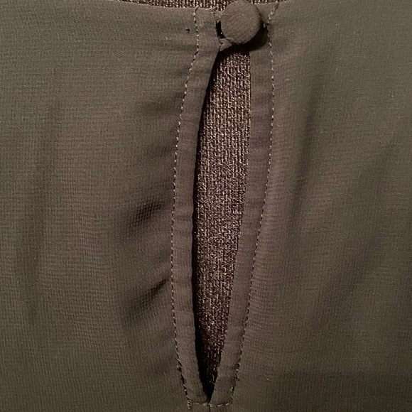 Andrea Jovine woman’s sleeveless black dress with sheer overlay, size small - Picture 5 of 6